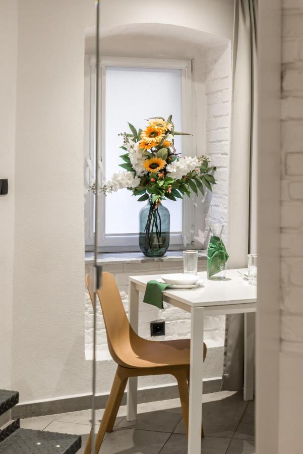 Old Town Underground Level Apartments By Renters Poznań Zewnętrze zdjęcie