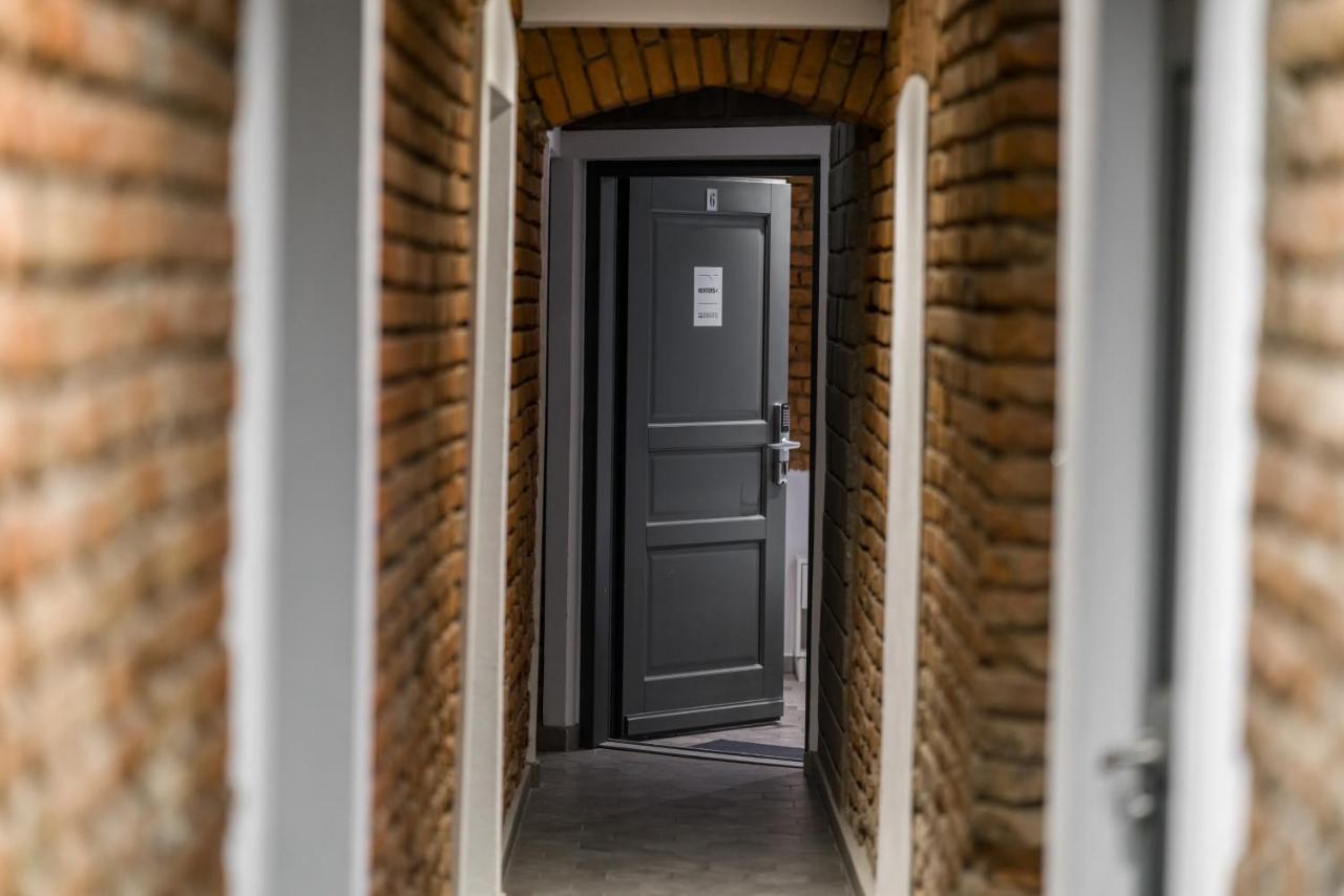 Old Town Underground Level Apartments By Renters Poznań Zewnętrze zdjęcie